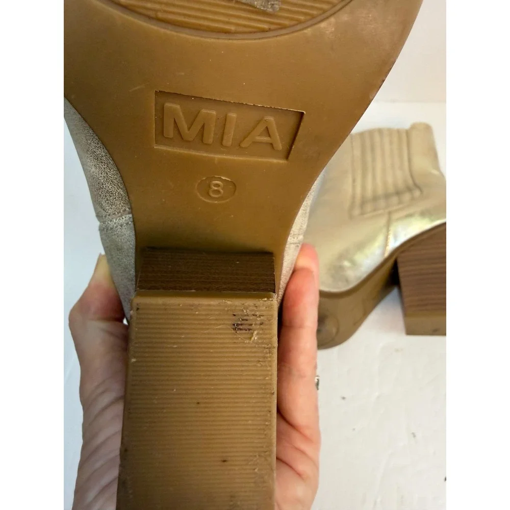 MIA Metallic Gold Pointed Toe Western Block Heel Ankle Boots Womens 8